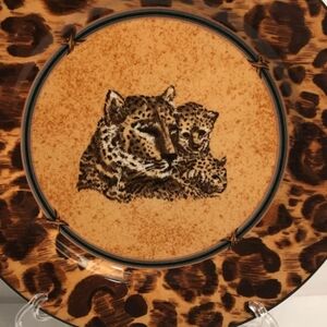 Porcelain "Wild Kingdom" Collectors plate 